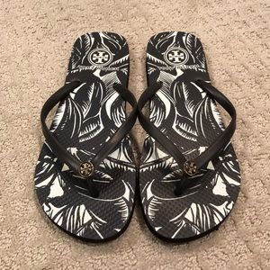 Tory Burch Flip Flops Size 8